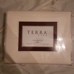 King Sheet Set - Ivory NEVER OPENED